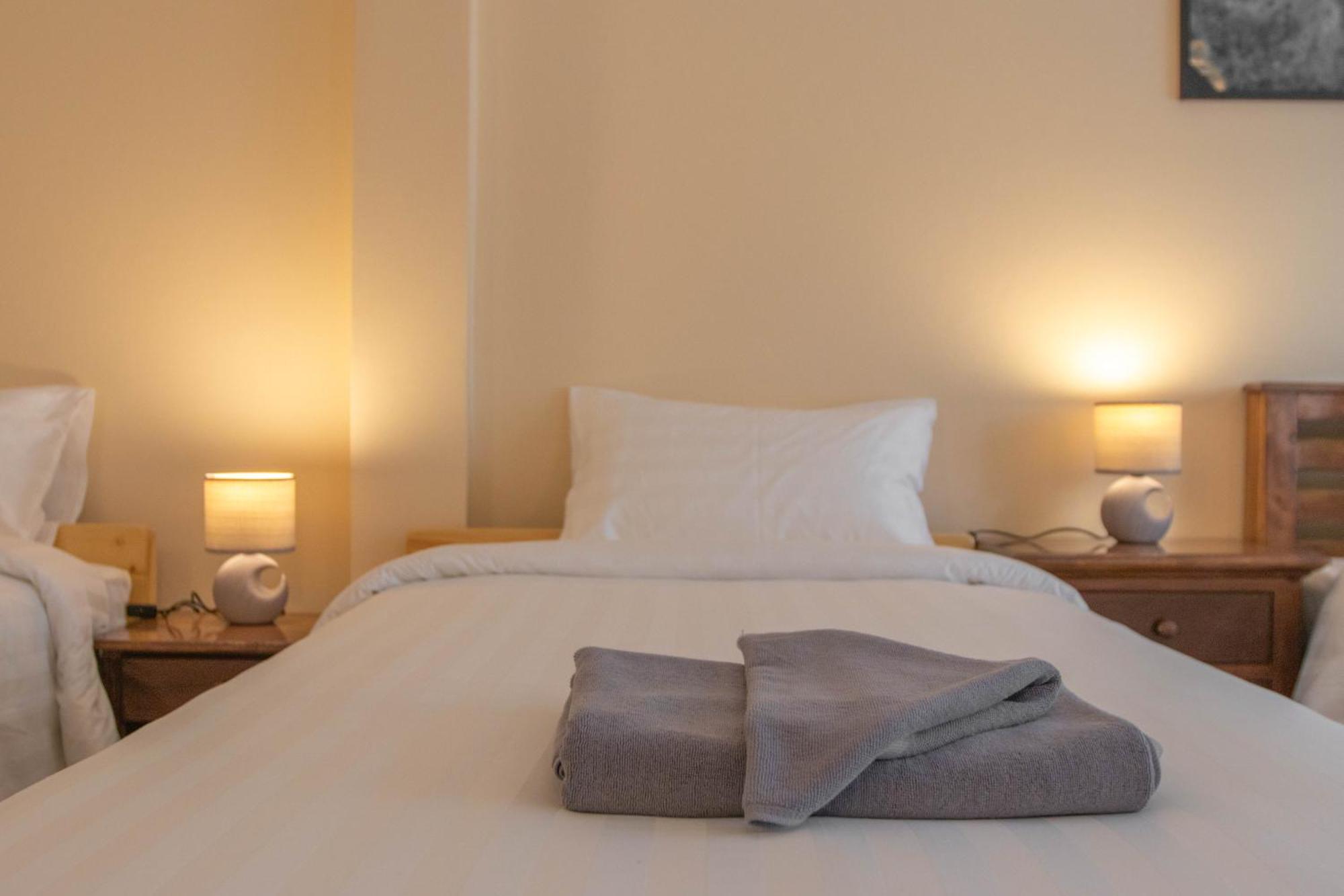 Maiiam Guesthouse Patong Bagian luar foto